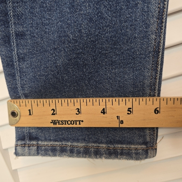 AMERICAN EAGLE Mom Jeans Stretch Distressed Raw Hem Women 2 High Rise Blue Denim - Picture 11 of 12